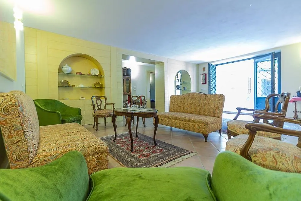 Rosmarino Apartment Florence 0*,